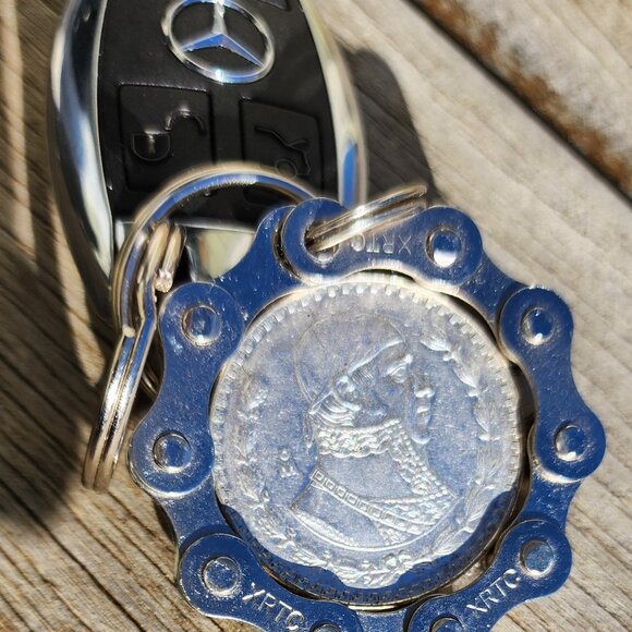 Commemorative 1959 Mexican Silver Peso Keychain 10% Silver Biker Chain Keyring - Picture 2 of 8